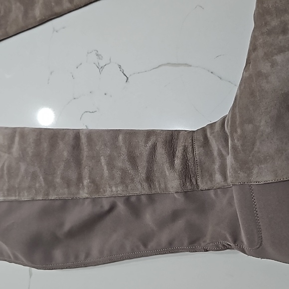 Boots - Picture 6 of 7